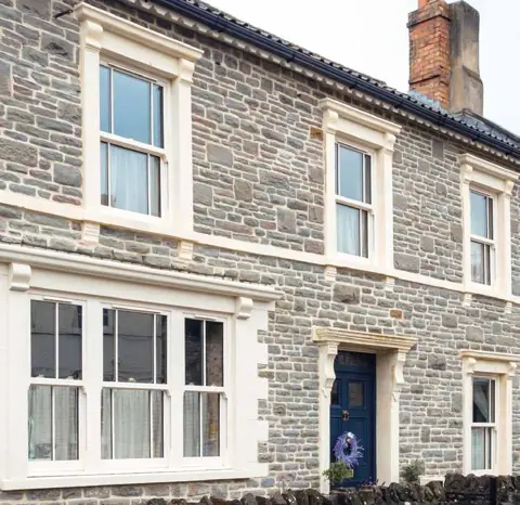 uPVC Sash Windows from Roundhay Windows And Doors